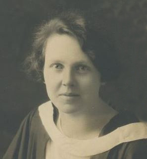 Photo of photos/Mary Evelyn MacLennan 1904-1993 portrait